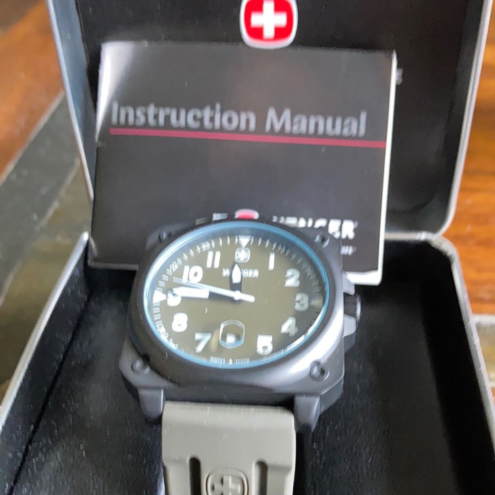 Victorinox/Wenger cockpit style watch